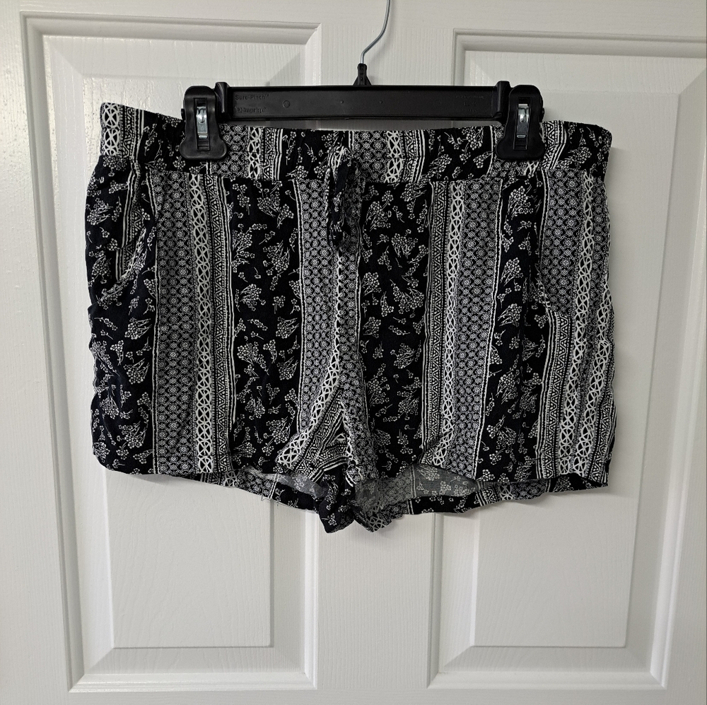 Bebop Shorts Size L